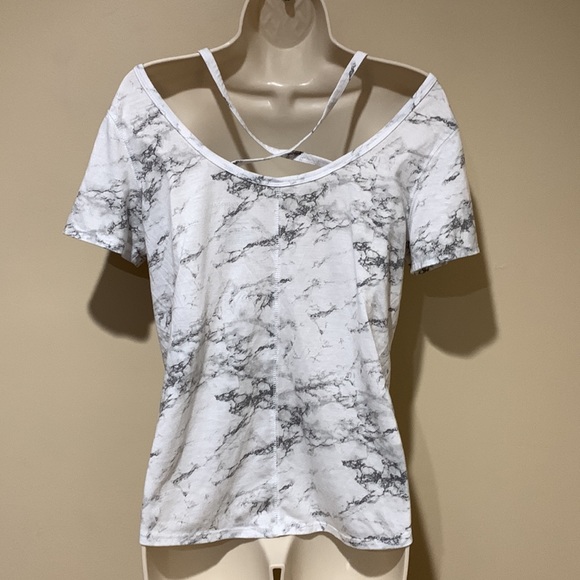 Grayson Threads top - Picture 4 of 8